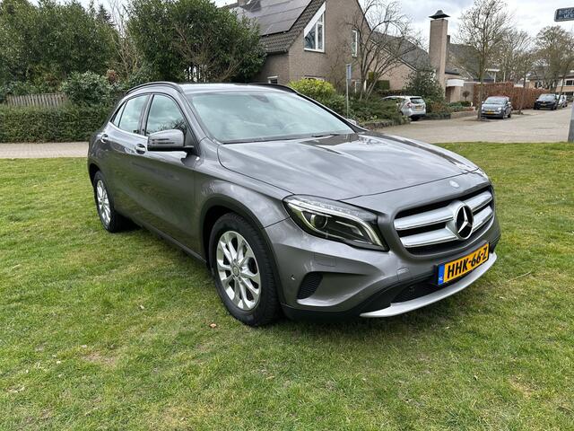Mercedes-Benz GLA-KLASSE 180 Ambition *NAVI*TREKHAAK*CRUISE-CONTROL*CAMERA*AIRCO*ACHTERKLEP Elektrische**