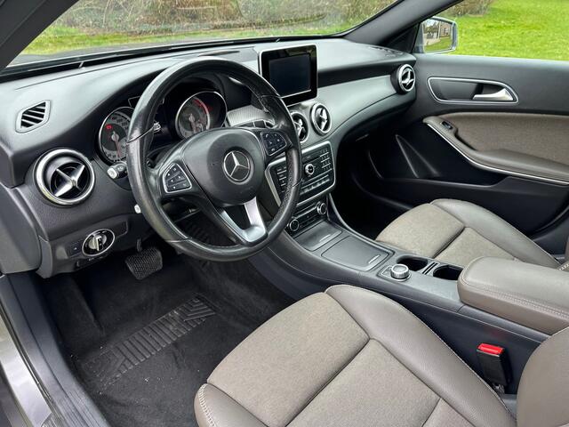 Mercedes-Benz GLA-KLASSE 180 Ambition *NAVI*TREKHAAK*CRUISE-CONTROL*CAMERA*AIRCO*ACHTERKLEP Elektrische**
