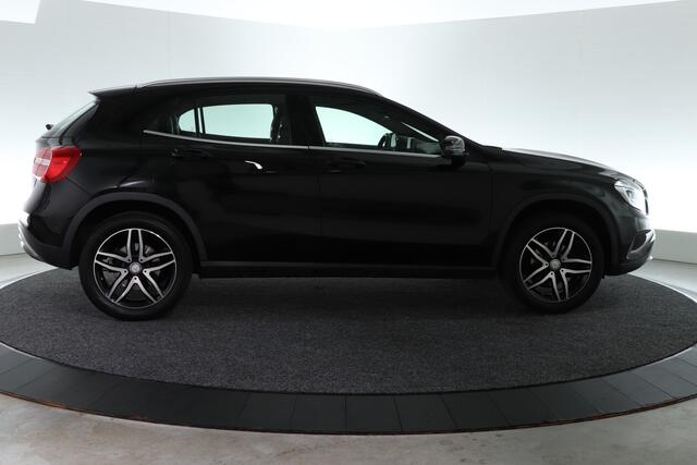 Mercedes-Benz GLA-KLASSE 200 Ambition | AFN. TREKHAAK | STOELVERW. |