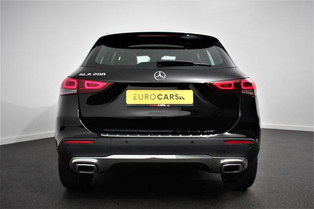 Mercedes-Benz GLA-KLASSE 200 163pk Automaat Progressive Premium Panorama dak Navigatie Camera Stoelverwarming Electrisch bedienbare achterklep Led