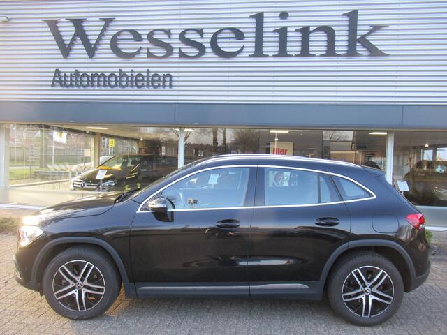Mercedes-Benz GLA-KLASSE 200 Business Solution