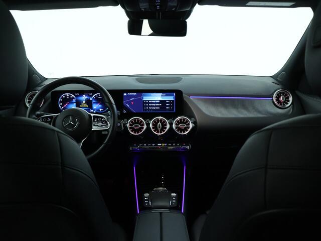 Mercedes-Benz GLA-KLASSE 250 e Plug-In Hybride | Panorama Schuif-Kanteldak | Distronic | Sfeerverlichting | Night Pakket | Dodehoek Assist. Inclusief 24 maanden Mercedes-Benz Certified garantie voor Europa.