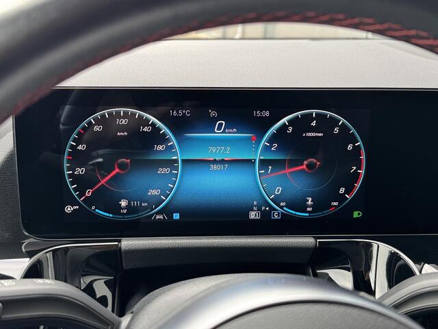 Mercedes-Benz GLA-KLASSE 200 AMG Line 163 PK | Keyless | Sfeerverlichting | Widescreen