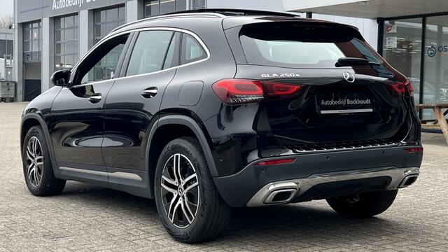 Mercedes-Benz GLA-KLASSE 250 e Luxury Line | Sfeer | Navi | Camera
