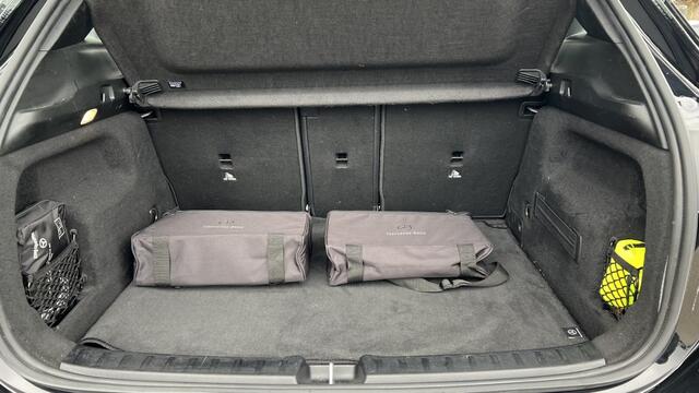 Mercedes-Benz GLA-KLASSE 250 e Luxury Line | Sfeer | Navi | Camera