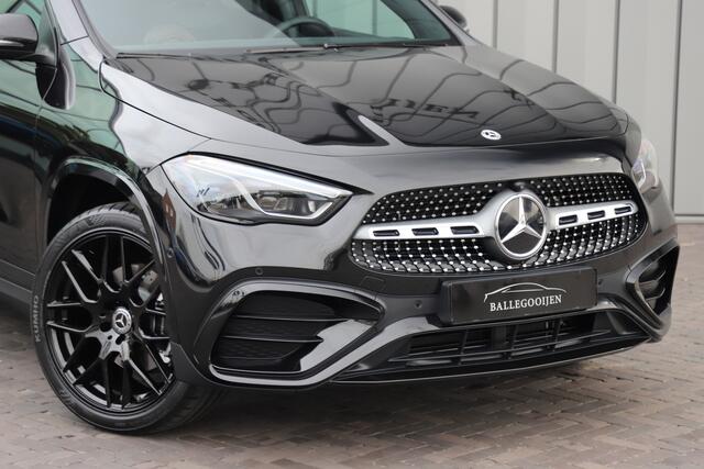 Mercedes-Benz GLA-KLASSE 250e AMG Aut8 | 218PK | Panoramadak | Multibeam | Sfeerverlichting | Keyles-go | ACC | Stuurwielverw. | Carbon |
