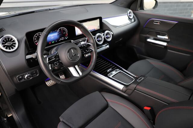 Mercedes-Benz GLA-KLASSE 250e AMG Aut8 | 218PK | Panoramadak | Multibeam | Sfeerverlichting | Keyles-go | ACC | Stuurwielverw. | Carbon |