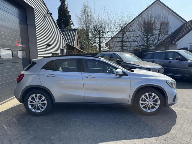 Mercedes-Benz GLA-KLASSE 180 d Business | Navigatie | Camera | Elektrische Achterklep | Cruise Control |