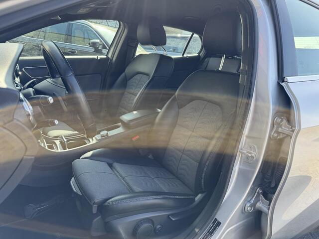 Mercedes-Benz GLA-KLASSE 180 d Business | Navigatie | Camera | Elektrische Achterklep | Cruise Control |