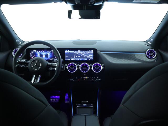 Mercedes-Benz GLA-KLASSE 250 e AMG Face Lift Plug-In Hybride | Elektrisch bedienbare achterklep | Verwarmde voorstoelen | Inclusief 24 maanden MB Certified garantie voor Europa.