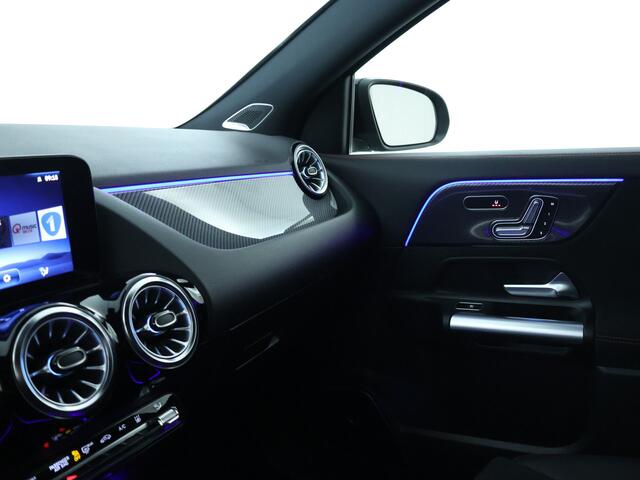 Mercedes-Benz GLA-KLASSE 250 e AMG Face Lift Plug-In Hybride | Elektrisch bedienbare achterklep | Verwarmde voorstoelen | Inclusief 24 maanden MB Certified garantie voor Europa.