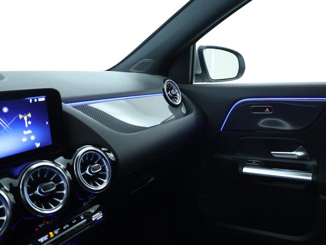 Mercedes-Benz GLA-KLASSE 250 e AMG Face Lift Plug-In Hybride | AMG Line | Sfeerverlichting | Achteruitrijcamera | Keyless-Go comfortpakket | Inclusief 24 maanden MB Certified garantie voor Europa.