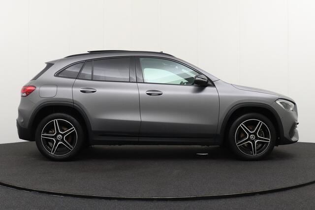 Mercedes-Benz GLA-KLASSE 250 e AMG Limited Pano-Dak Memory Camera Trekhaak