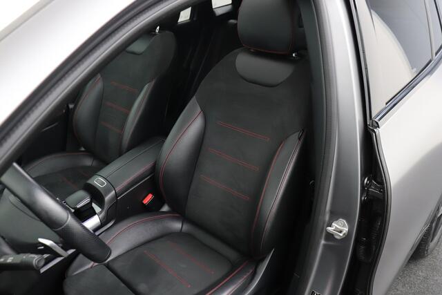 Mercedes-Benz GLA-KLASSE 250 e AMG Limited Pano-Dak Memory Camera Trekhaak