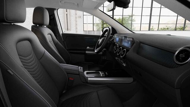Mercedes-Benz GLA-KLASSE 250 e Luxury Line | Trekhaak | Verwarmd stuur | Elektrische achterklep |