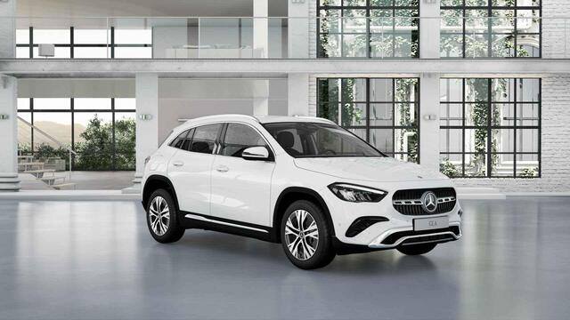 Mercedes-Benz GLA-KLASSE 250 e Luxury Line | Trekhaak | Verwarmd stuur | Elektrische achterklep |