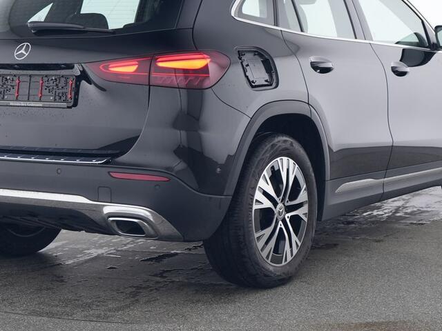 Mercedes-Benz GLA-KLASSE 250 e Face Lift Plug-In Hybride | Trekhaak | 11 kW Laden | Led koplampen | Achteruitrijcamera | Stuur en Stoelverwarming | Inclusief 24 maanden MB Certified garantie voor Europa.