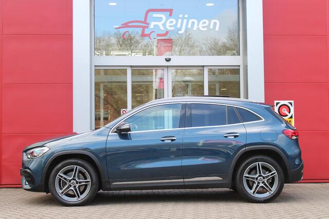 Mercedes-Benz GLA-KLASSE 250 e AMG LINE | SFEER VERLICHTING | PANORAMISCH SCHUIF/KANTEL DAK | MULTI BEAM LED KOPLAMPEN | APPLE CARPLAY/ANDROID AUTO | ACHTERUITRIJ CAMERA | 19" LICHTMETALEN VELGEN | STOEL VERWARMING | NAVIGATIE | PARKEERSENSOREN VOOR EN ACHTER | KEYLESS ENTRY/STAR