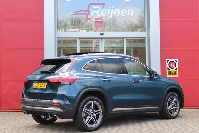 Mercedes-Benz GLA-KLASSE 250 e AMG LINE | SFEER VERLICHTING | PANORAMISCH SCHUIF/KANTEL DAK | MULTI BEAM LED KOPLAMPEN | APPLE CARPLAY/ANDROID AUTO | ACHTERUITRIJ CAMERA | 19" LICHTMETALEN VELGEN | STOEL VERWARMING | NAVIGATIE | PARKEERSENSOREN VOOR EN ACHTER | KEYLESS ENTRY/STAR