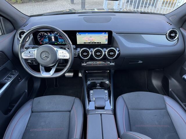 Mercedes-Benz GLA-KLASSE 250 e AMG Pano-Dak | Trekhaak | Stoelverw. | LED | DAB