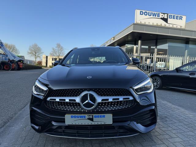Mercedes-Benz GLA-KLASSE 250 e AMG Pano-Dak | Trekhaak | Stoelverw. | LED | DAB