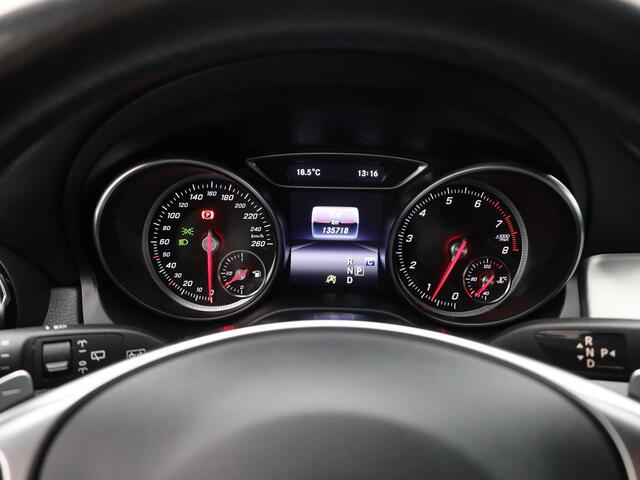 Mercedes-Benz GLA-KLASSE 180 Automaat Business Solution AMG | CAMERA | STOELVERW.