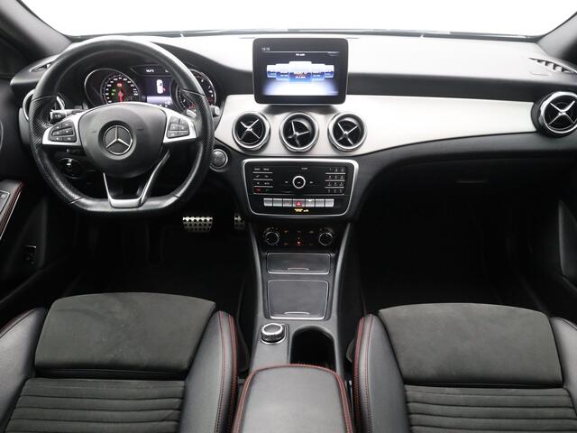 Mercedes-Benz GLA-KLASSE 180 Automaat Business Solution AMG | CAMERA | STOELVERW.