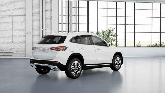 Mercedes-Benz GLA-KLASSE 250 e Luxury Line | Verwarmd stuur | Elektrische achterklep | Widescreen cockpit |