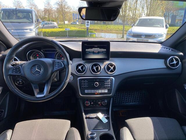 Mercedes-Benz GLA-KLASSE 180 | Automaat | Navi | Clima | A-Camera | Trekhaak | Elec. A-Klep |