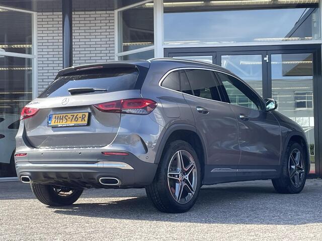 Mercedes-Benz GLA-KLASSE 250 e AMG | Panoramadak