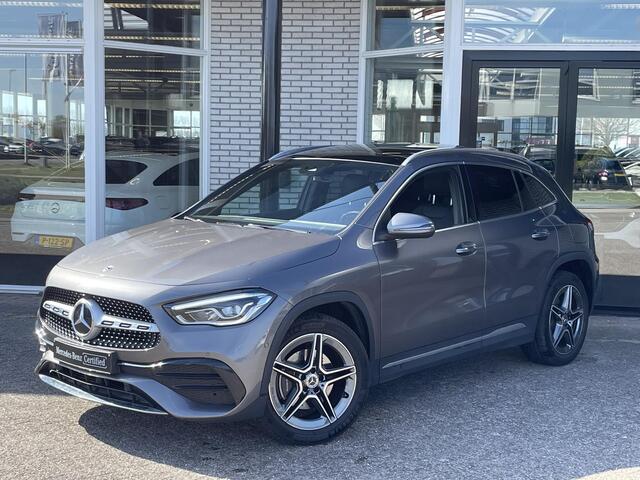 Mercedes-Benz GLA-KLASSE 250 e AMG | Panoramadak