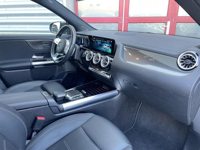 Mercedes-Benz GLA-KLASSE 250 e AMG | Panoramadak
