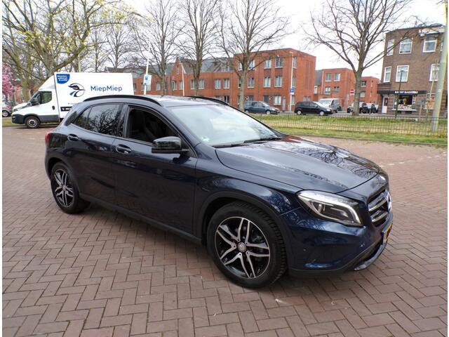 Mercedes-Benz GLA-KLASSE 180 Ambition NL AUTO NAP/PANORAMADAK.....