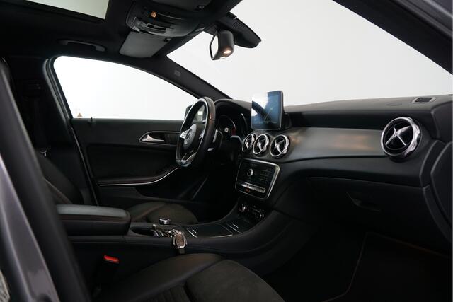 Mercedes-Benz GLA-KLASSE 250 4Matic AMG Premium Plus | Panorama | Camera | Dodehoek |