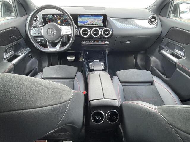 Mercedes-Benz GLA-KLASSE 200 AMG Line | Nightpakket |