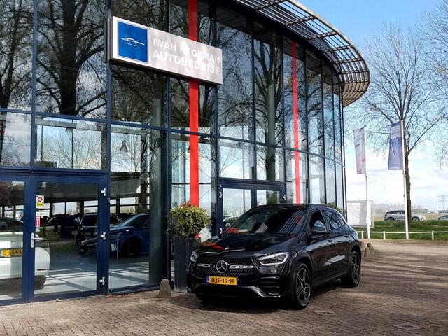 Mercedes-Benz GLA-KLASSE 250 e AMG Line | Panodak | Leer | Navi | LM Velgen | Cruise Control | PDC + Camera