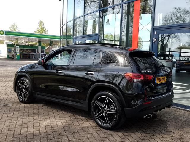 Mercedes-Benz GLA-KLASSE 250 e AMG Line | Panodak | Leer | Navi | LM Velgen | Cruise Control | PDC + Camera