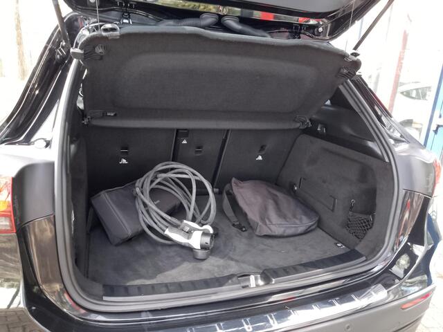 Mercedes-Benz GLA-KLASSE 250 e AMG Line | Panodak | Leer | Navi | LM Velgen | Cruise Control | PDC + Camera