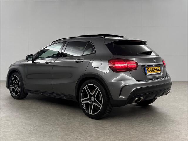 Mercedes-Benz GLA-KLASSE 180 AMG Night Upgrade Pano LED Camera Caplay Clima Cruise Navi PDC 19''LMV