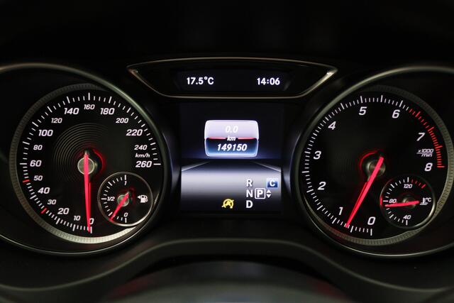 Mercedes-Benz GLA-KLASSE 180 Business Solution AMG Automaat