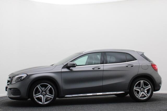 Mercedes-Benz GLA-KLASSE 180 Business Solution AMG Automaat