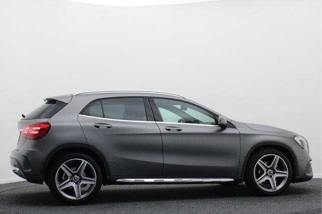 Mercedes-Benz GLA-KLASSE 180 Business Solution AMG Automaat