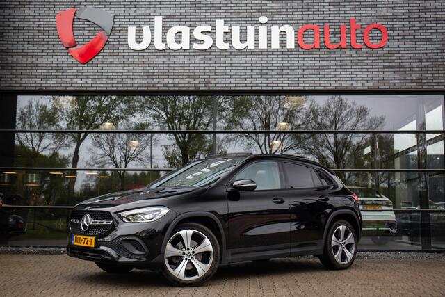 Mercedes-Benz GLA-KLASSE 250 e AMG Line , Pano dak, Sfeerverlichting, Virtual cockpit,