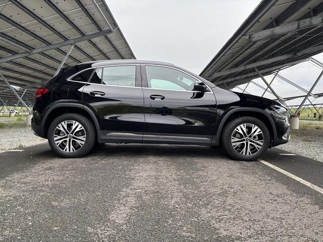 Mercedes-Benz GLA-KLASSE 250 e Luxury Line | Winter pakket | Achteruitrijcamera| Apple carplay | Widescreen |