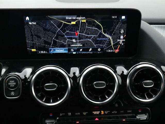 Mercedes-Benz GLA-KLASSE 200 Business Line 1/2-LEER CAMERA NAVI
