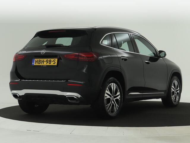 Mercedes-Benz GLA-KLASSE 250 e Face Lift Plug-In Hybride | Dodehoek Assist | Verkeersborden herkenning | Sfeerverlichting | Achteruitrijcamera | Inclusief 24 maanden MB Certified garantie voor Europa.