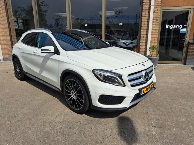 Mercedes-Benz GLA-KLASSE 250 Prestige AMG Panoramadak 20 Inch velgen Navigatie Alcantara