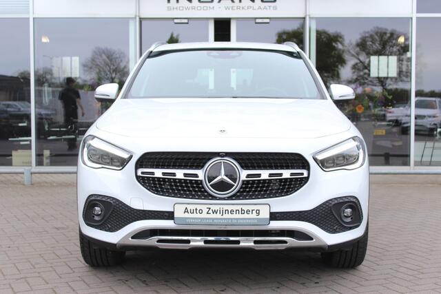 Mercedes-Benz GLA-KLASSE 200 Progressive | Trekhaak | Memory | 360° |