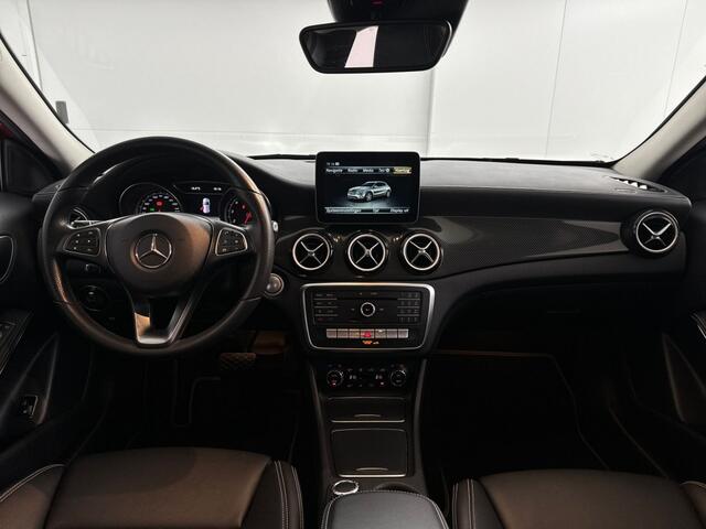 Mercedes-Benz GLA-KLASSE 200 Premium Automaat 2E PAASDAG OPEN! | Navigatie | Elektrische Achterklep | Lederen Bekleding