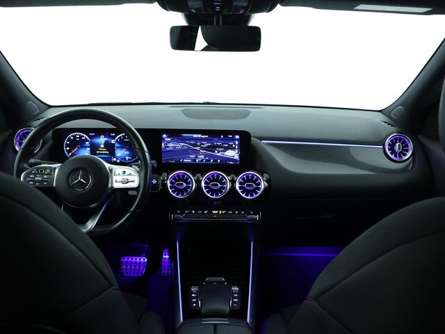 Mercedes-Benz GLA-KLASSE 250 e AMG-Line Phev | Panorama Schuif-Kanteldak | Memory stoelen | Dodehoek assist | Multibeam LED | Inclusief 24 maanden MB Certified garantie voor Europa.